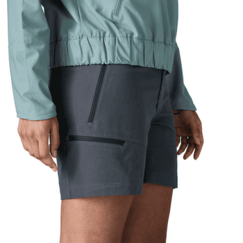 Szorty Patagonia Terravia Trail Shorts - 6 in. Women Black