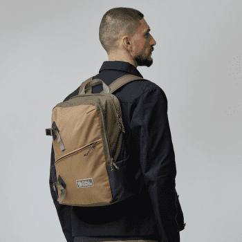 Plecak Fjällräven Vardag Backpack 17 Coal Black