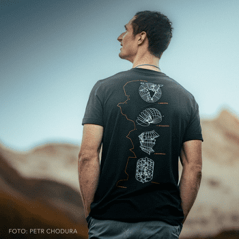Koszulka z krótkim rękawem Mammut Mountain T-Shirt Eiger Men black 0001