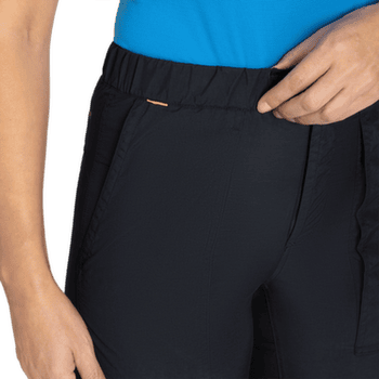 Szorty Mammut Hiking Cargo Shorts Women black 0001