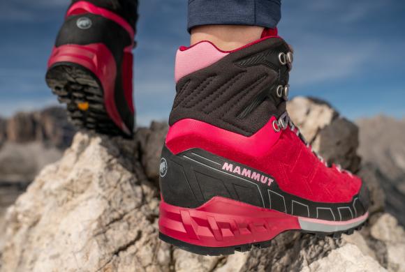 Podeszwa zewnętrzna Vibram, stabilna podeszwa środkowa z miękkim bieżnikiem